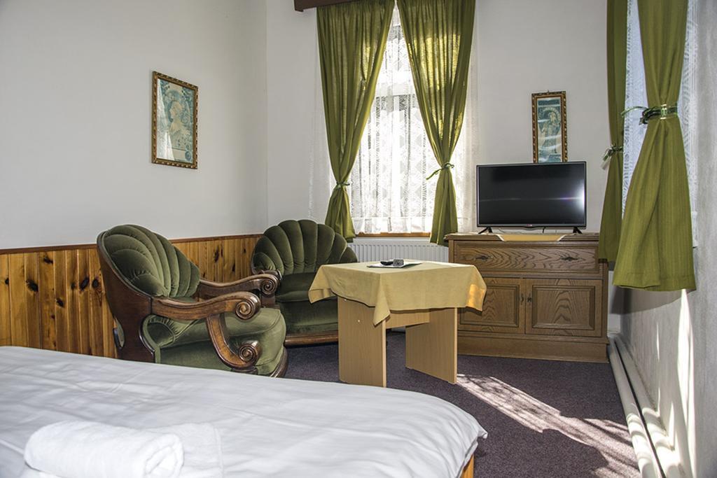 Hotel Garni Belveder Hřensko Exterior foto
